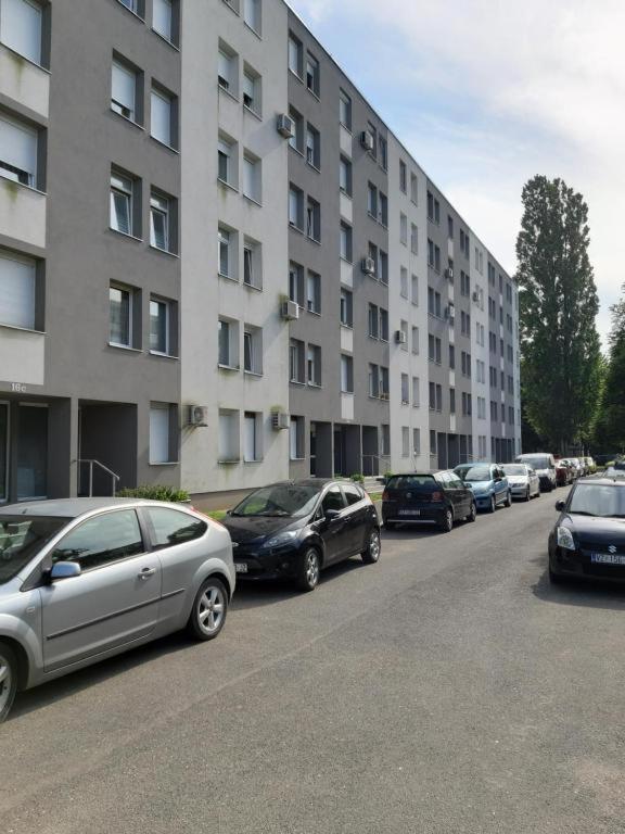 Апартаменты Apartman Mirek Вараждин Экстерьер фото